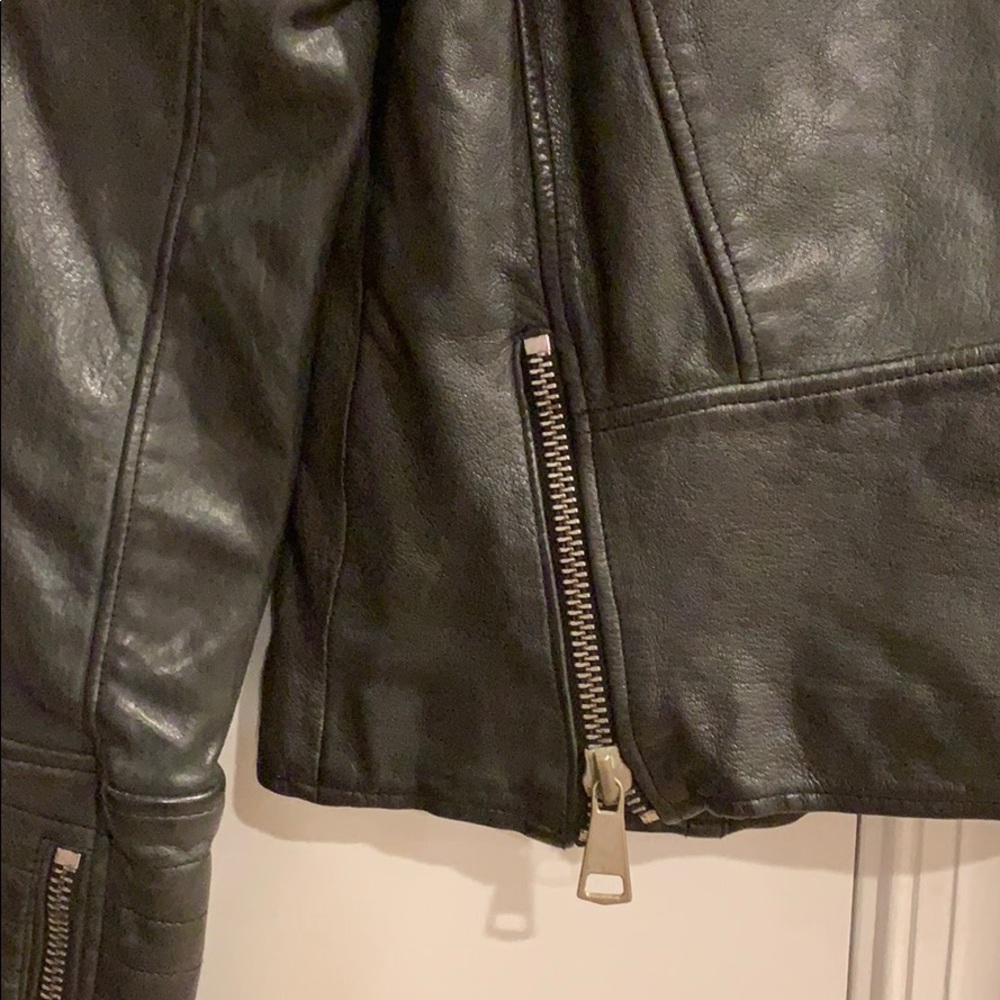Leather jacket - Picture 6 of 6